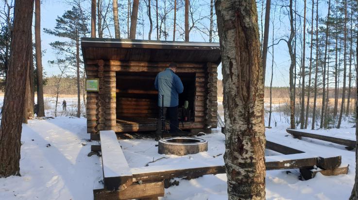 Hiunjärven laavu
