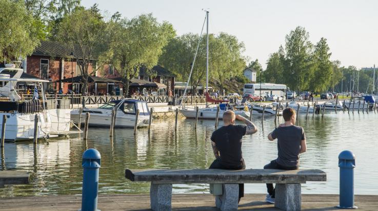 Kaupunginlahden rannalla